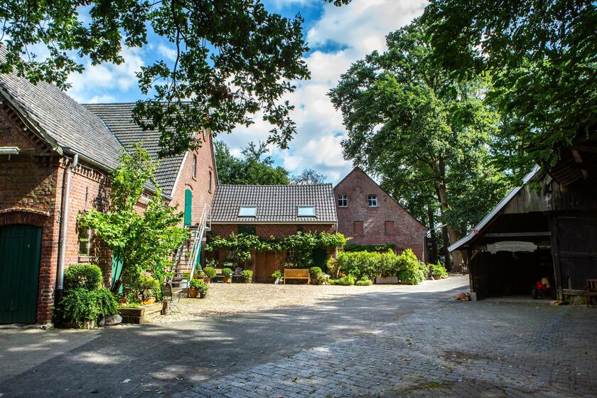 LocationRobot - Film Location Bauernhof LR3342 (photo 1)