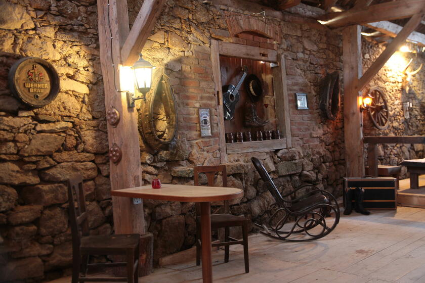 LocationRobot - Film Location Scheune LR5789 (photo 4)