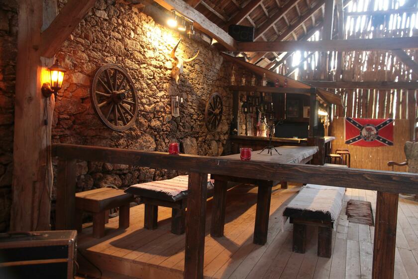 LocationRobot - Film Location Scheune LR5789 (photo 8)