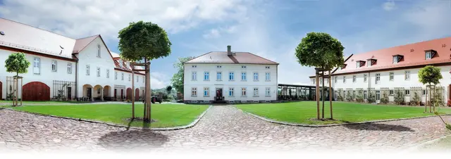 LocationRobot - Film Location Gutshof LR5938