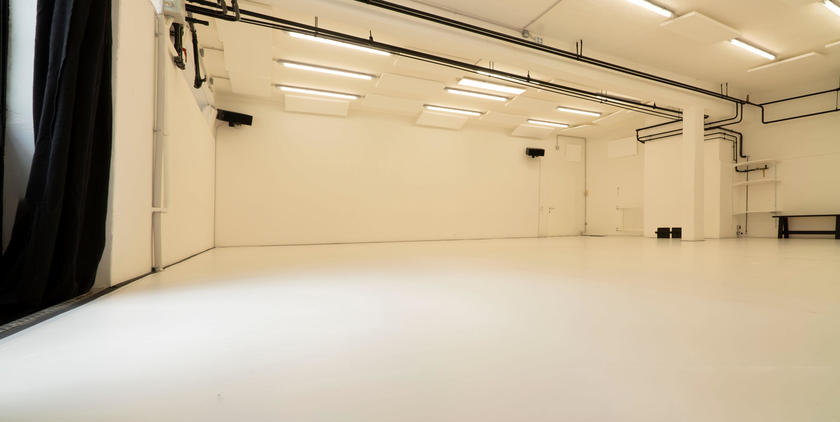 LocationRobot - Film Location Studio LR2854 (photo 9)