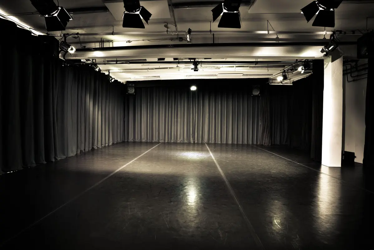 LocationRobot - Film Location Studio LR2854 (photo 3)