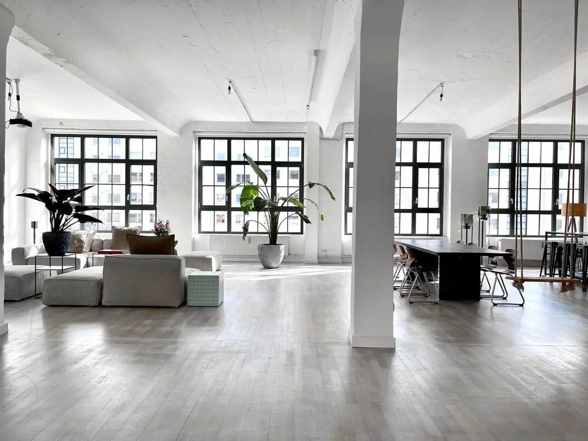 LocationRobot - Film Location Loftstudio LR3709 (photo 2)