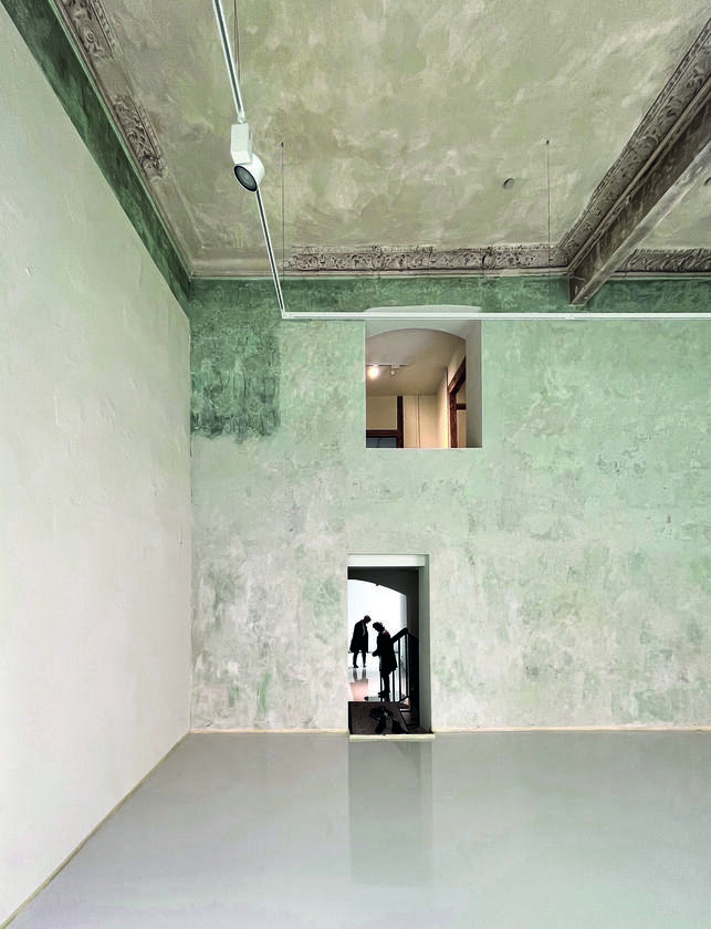 LocationRobot - Film Location Loftstudio LR4439 (photo 1)