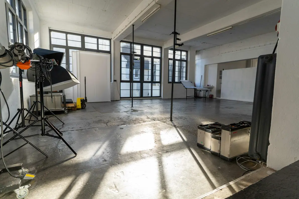 LocationRobot - Film Location Loftstudio LR4837 (photo 3)