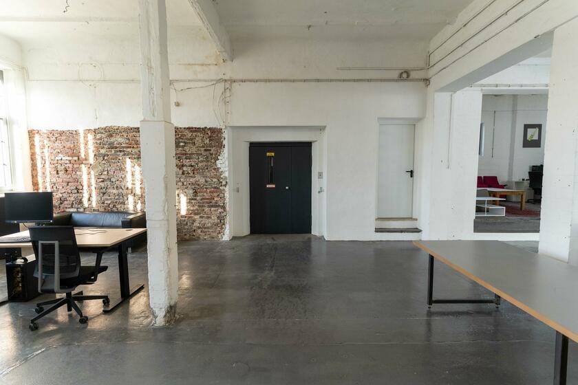 LocationRobot - Film Location Loftstudio LR4837 (photo 8)