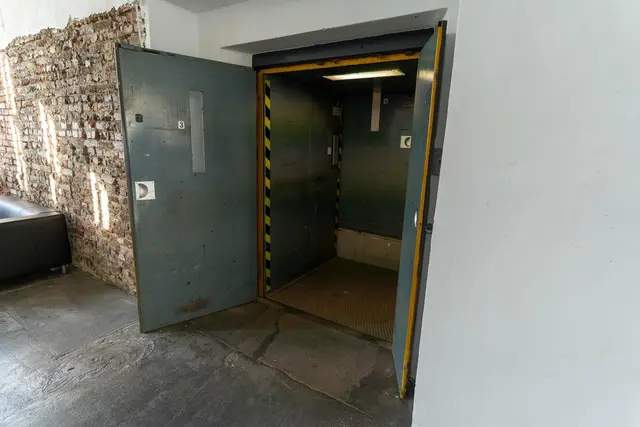 LocationRobot - Film Location Loftstudio LR4837 (photo 14)