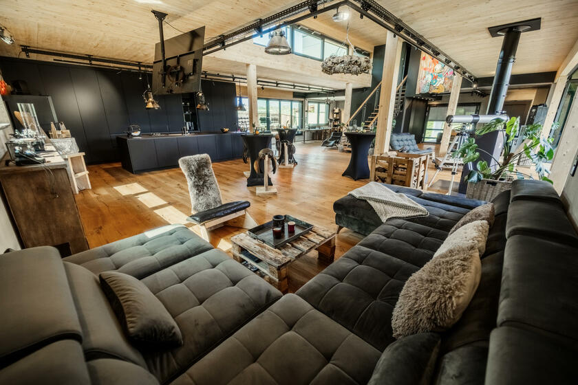 LocationRobot - Film Location Loftstudio LR5229 (photo 5)