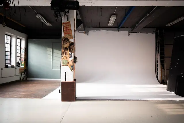 LocationRobot - Film Location Loftstudio LR5984 (photo 2)