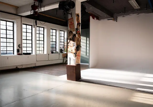 LocationRobot - Film Location Loftstudio LR5984 (photo 1)