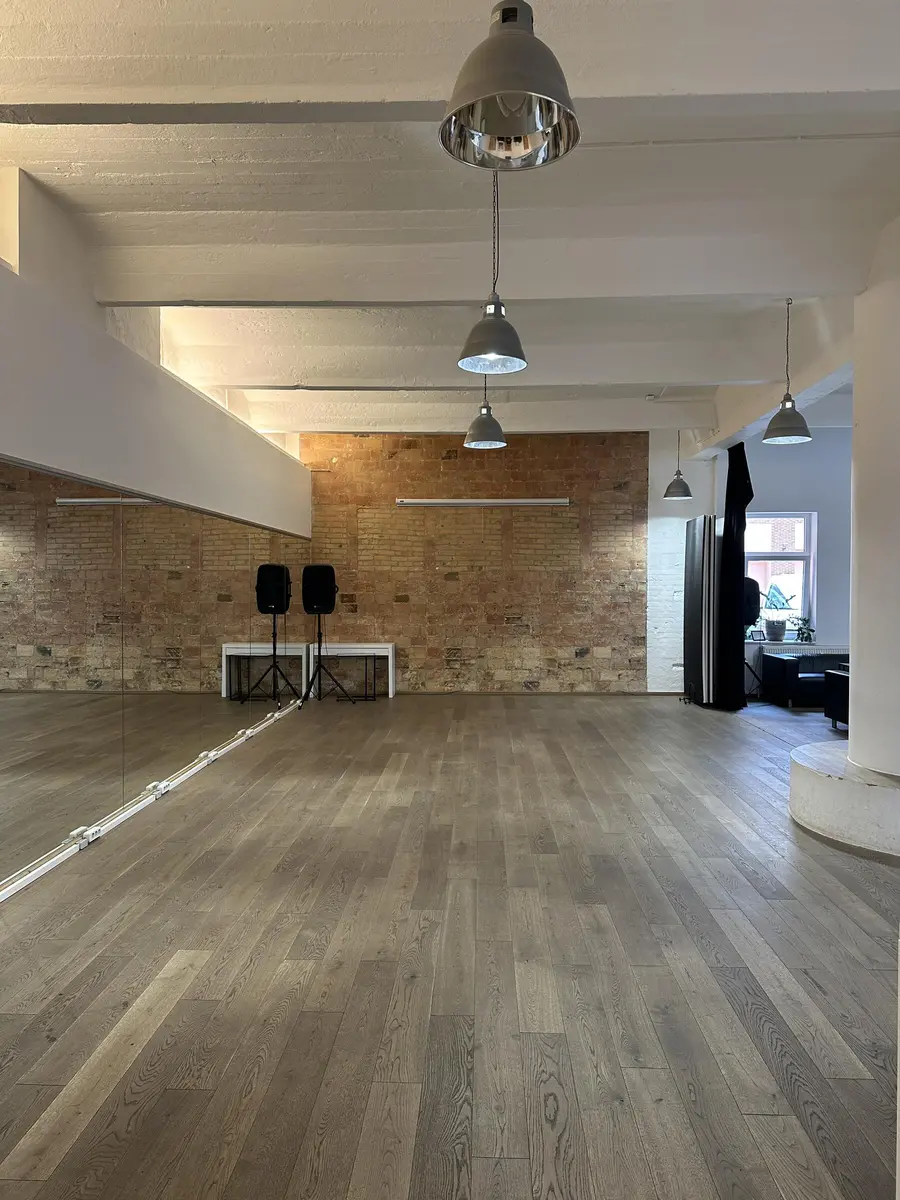 LocationRobot - Film Location Loftstudio LR6194 (photo 2)