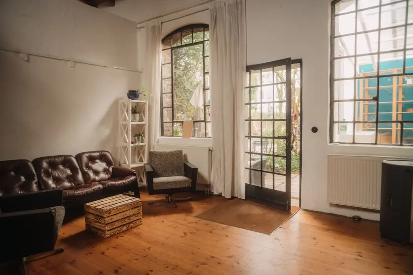 LocationRobot - Film Location Loftstudio LR6348 (photo 3)