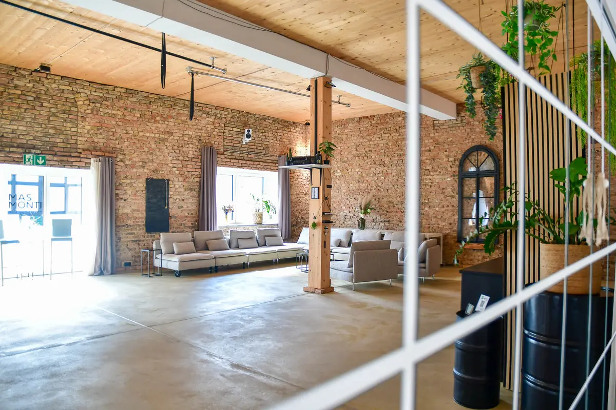 LocationRobot - Film Location Loftstudio LR6437 (photo 9)
