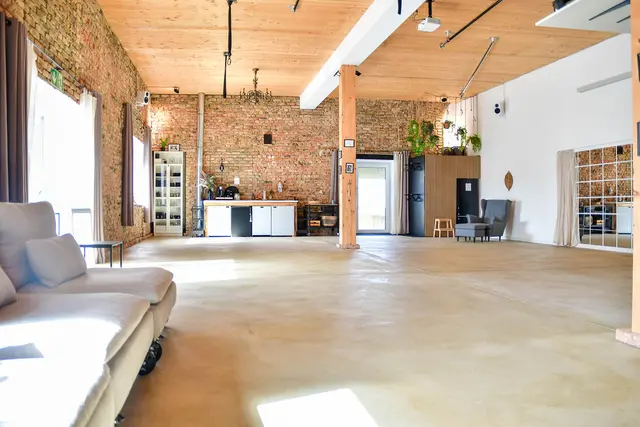 LocationRobot - Film Location Loftstudio LR6437 (photo 3)