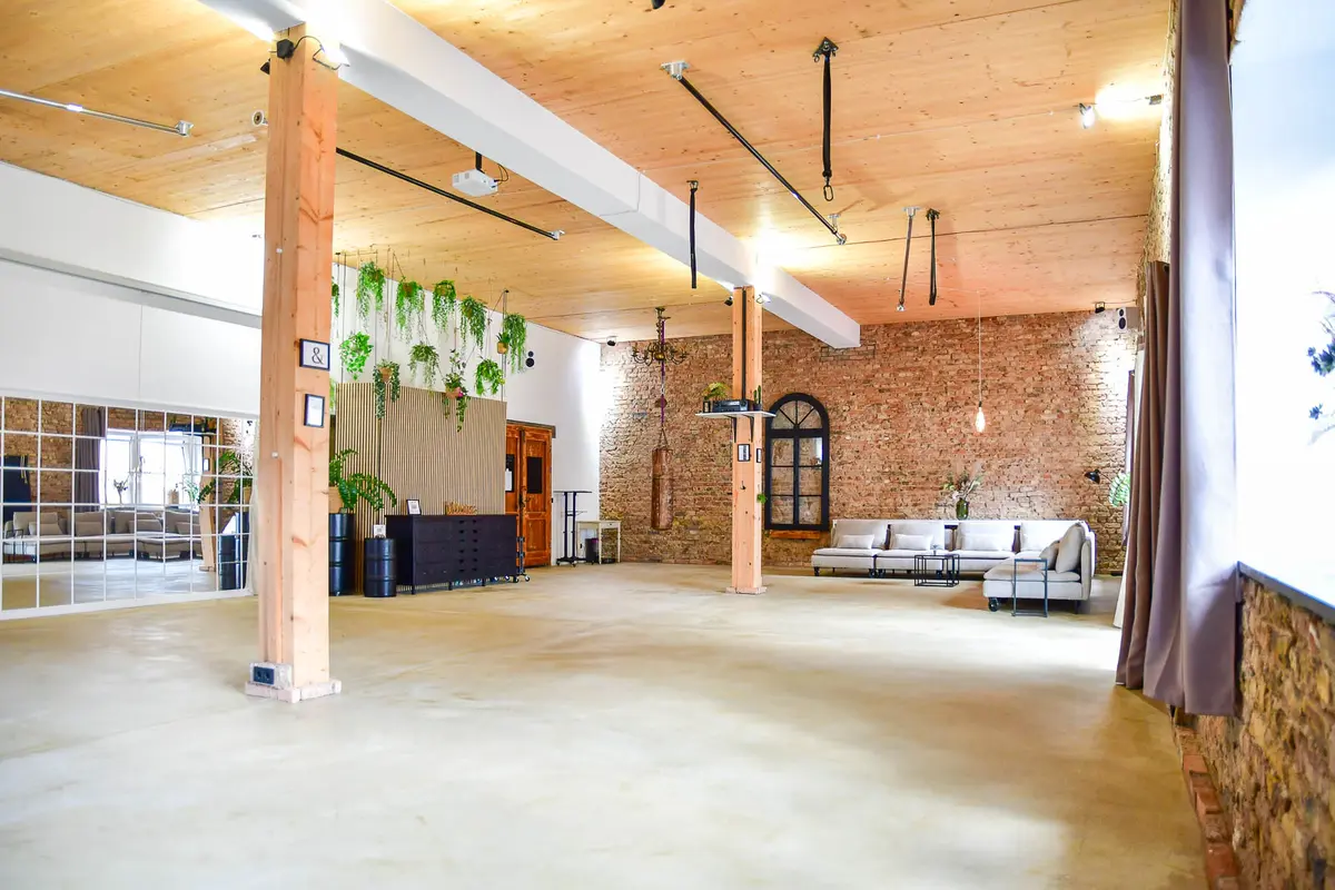 LocationRobot - Film Location Loftstudio LR6437 (photo 2)