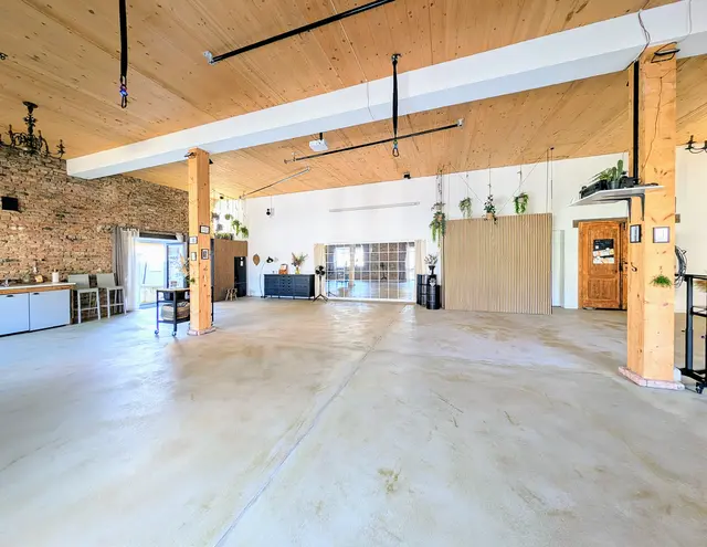 LocationRobot - Film Location Loftstudio LR6437 (photo 4)