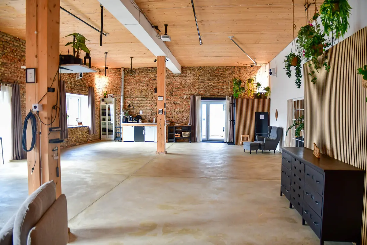 LocationRobot - Film Location Loftstudio LR6437 (photo 6)