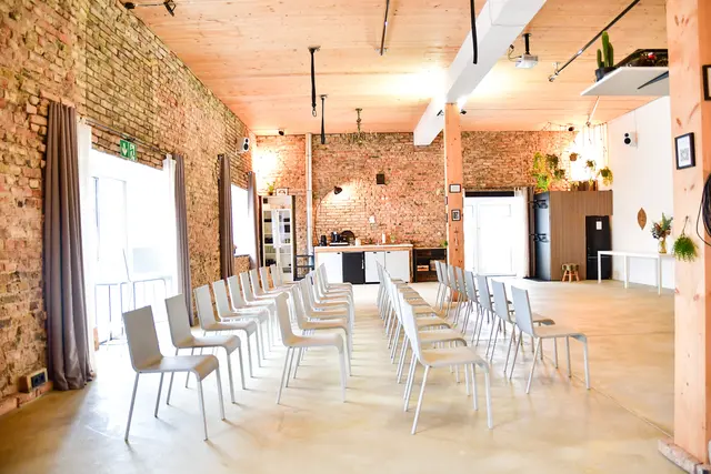 LocationRobot - Film Location Loftstudio LR6437 (photo 10)