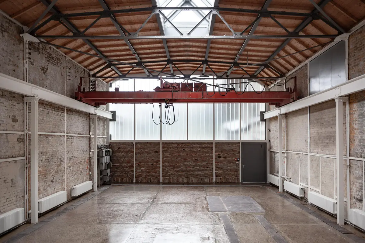 LocationRobot - Film Location Industriehalle LR2621 (photo 1)