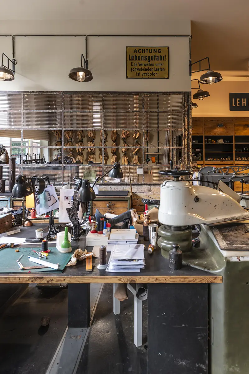 LocationRobot - Film Location Werkstatt LR3089 (photo 9)