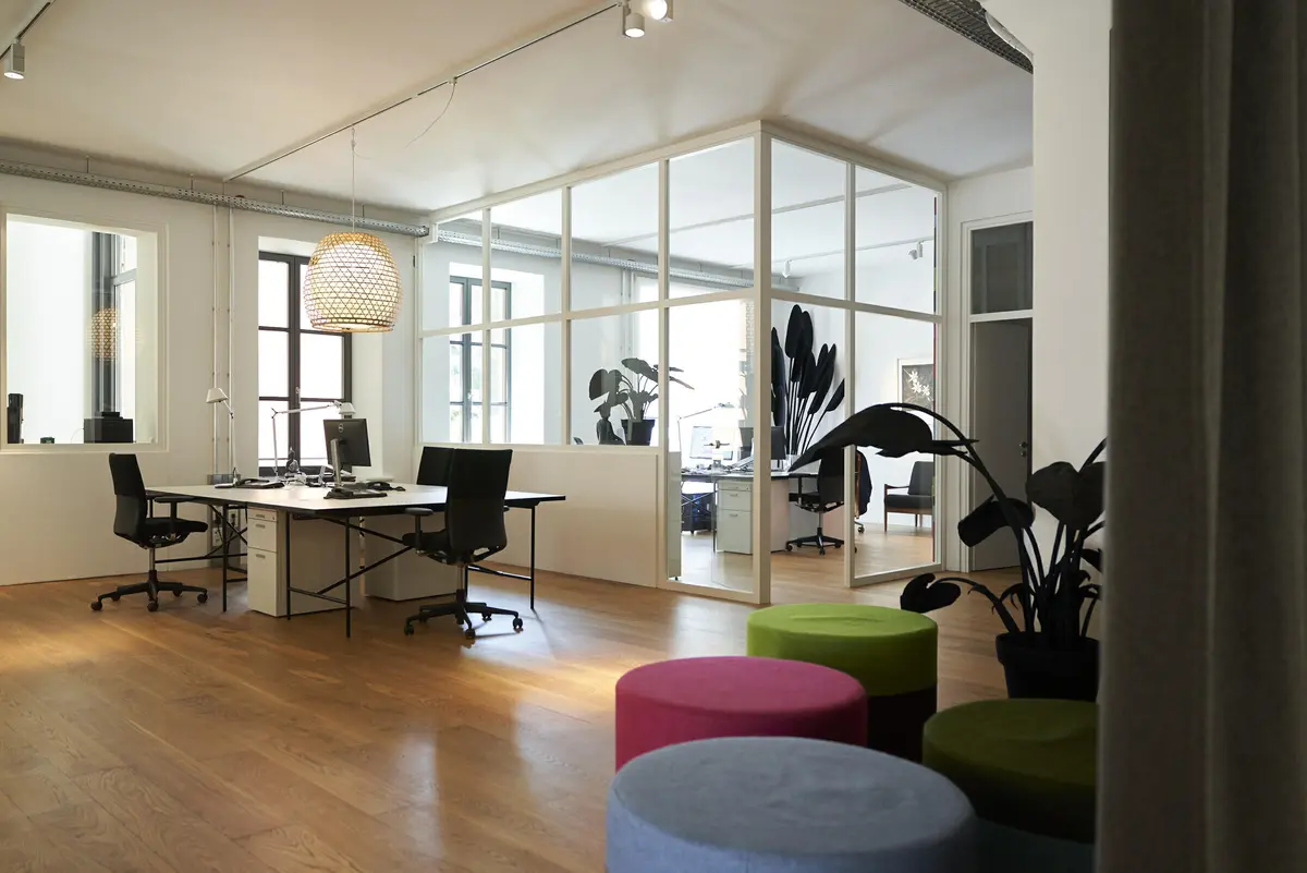 LocationRobot - Film Location Büro LR3465 (photo 2)