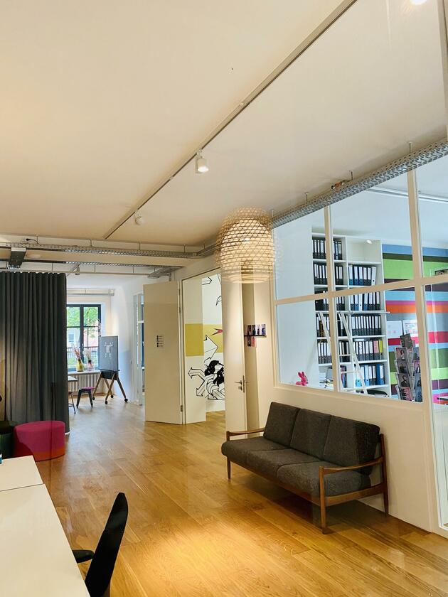 LocationRobot - Film Location Büro LR3465 (photo 10)