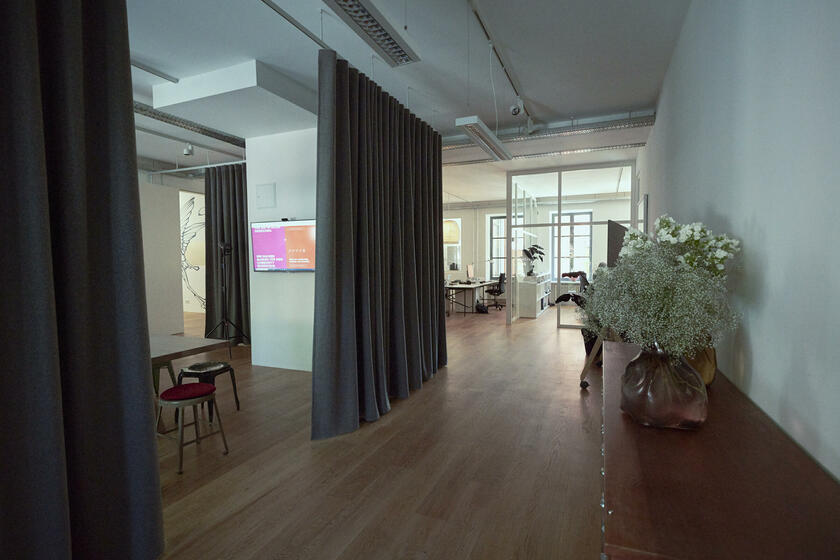 LocationRobot - Film Location Büro LR3465 (photo 5)