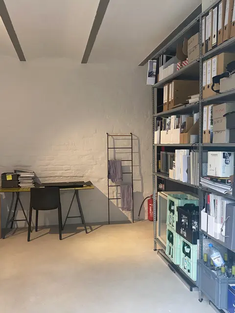 LocationRobot - Film Location Büro LR3644 (photo 6)