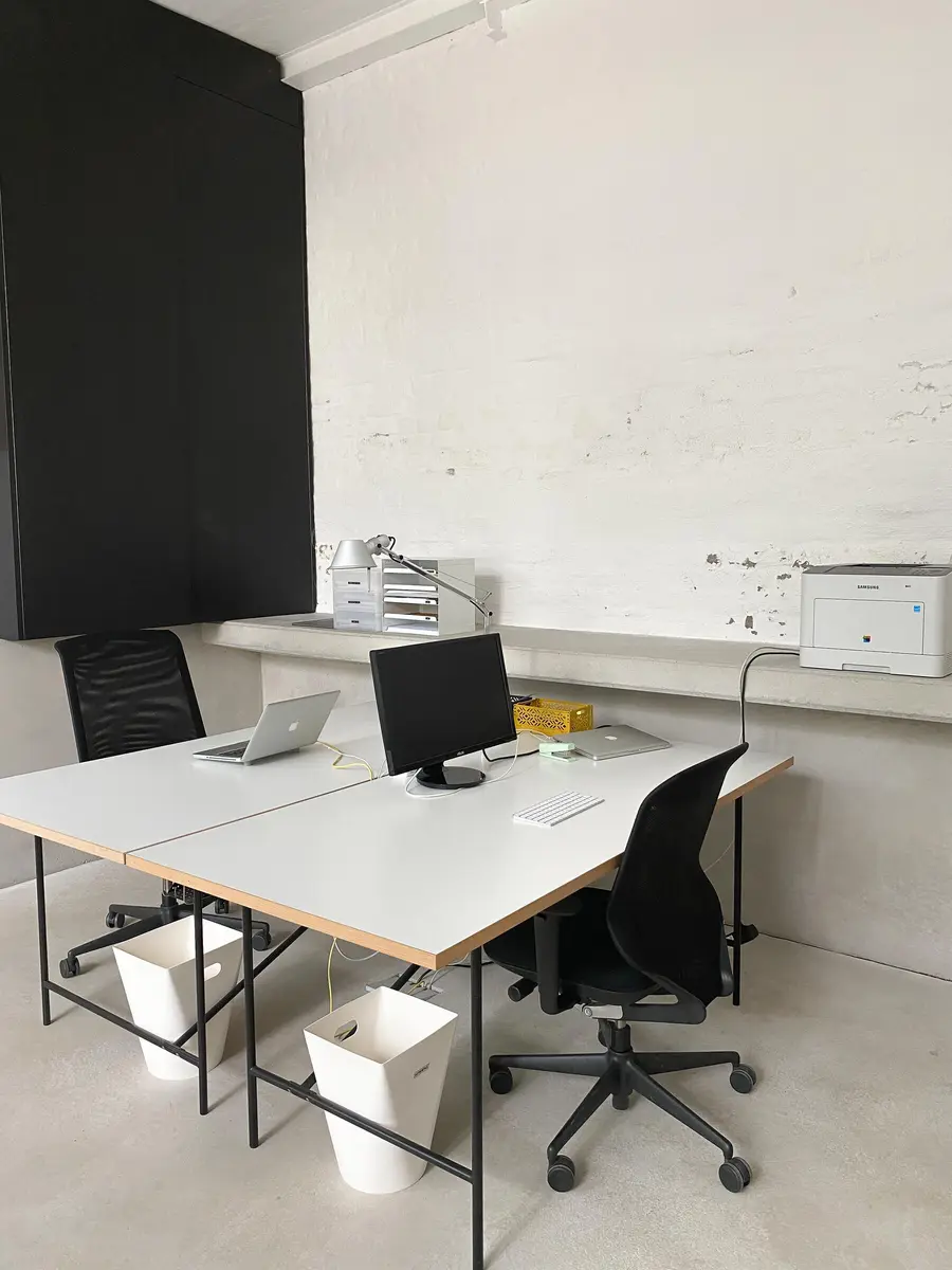 LocationRobot - Film Location Büro LR3644 (photo 3)