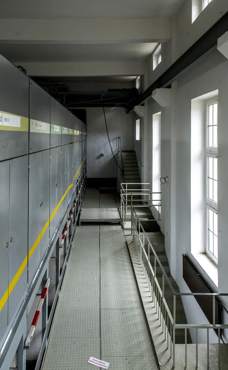 LocationRobot - Film Location Industrieanlage LR3835 (photo 11)