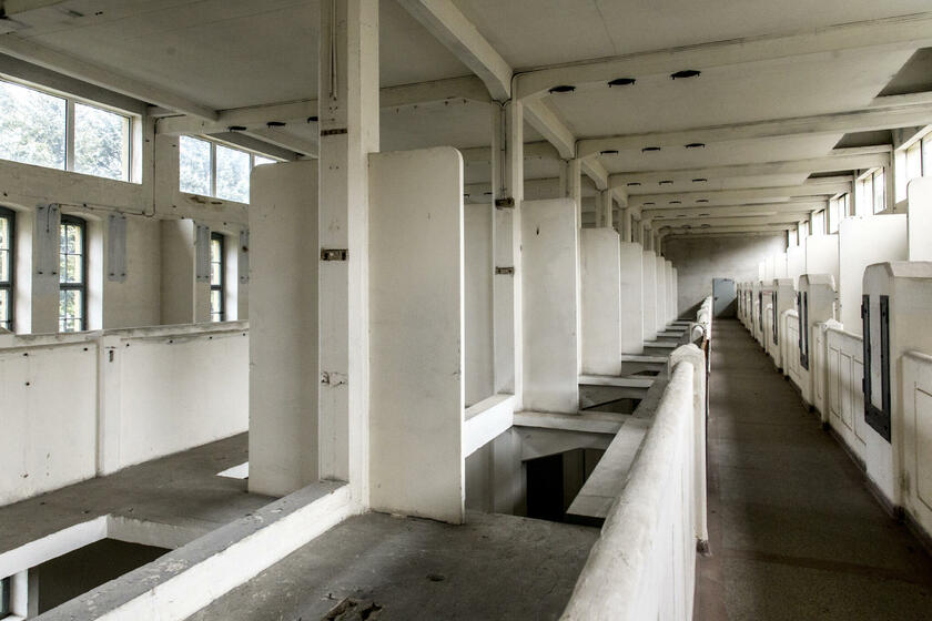 LocationRobot - Film Location Industrieanlage LR3835 (photo 1)