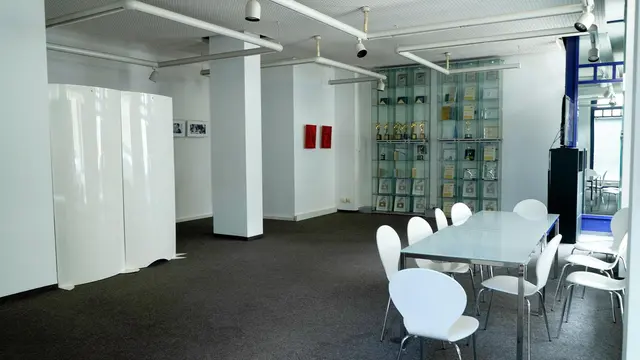 LocationRobot - Film Location Büro LR3941 (photo 3)