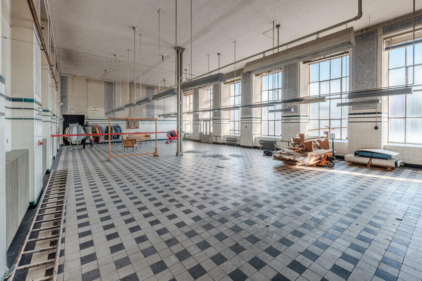 LocationRobot - Film Location Fabrikhalle LR4131 (photo 1)