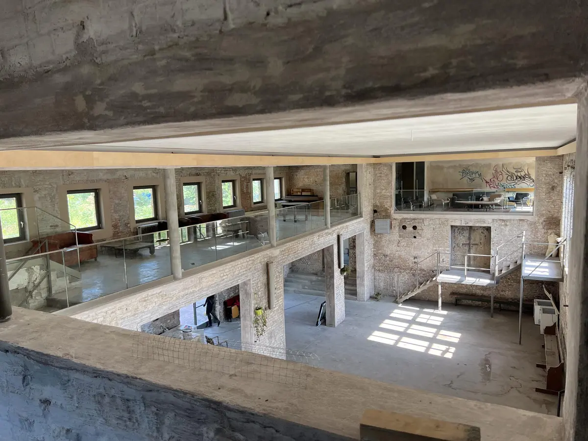 LocationRobot - Film Location Fabrikhalle LR4220 (photo 6)