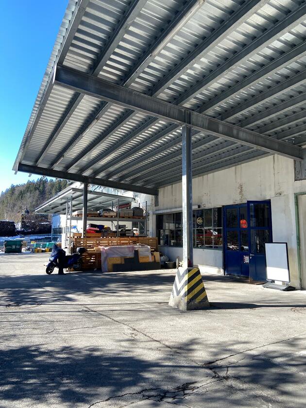 LocationRobot - Film Location Werkstatt LR4260 (photo 10)