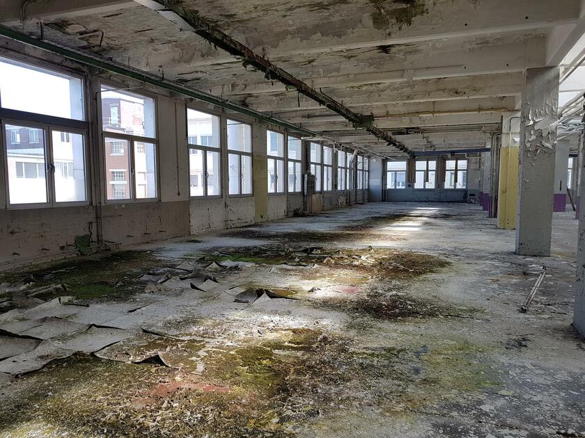 LocationRobot - Film Location Industrieanlage LR4277 (photo 2)