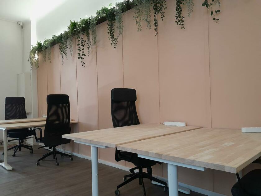 LocationRobot - Film Location Büro LR4380 (photo 11)