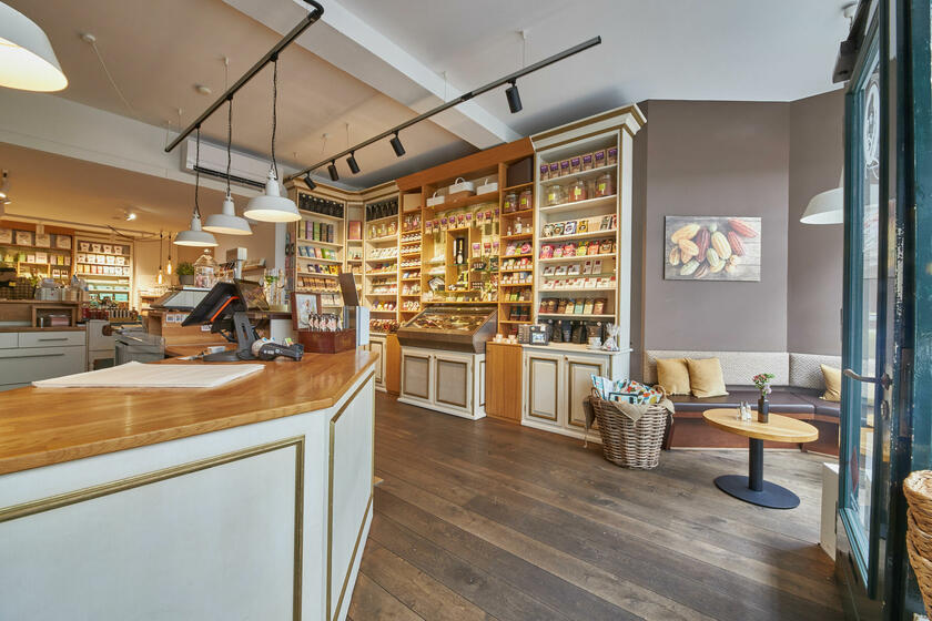 LocationRobot - Film Location Geschäft LR4408 (photo 1)