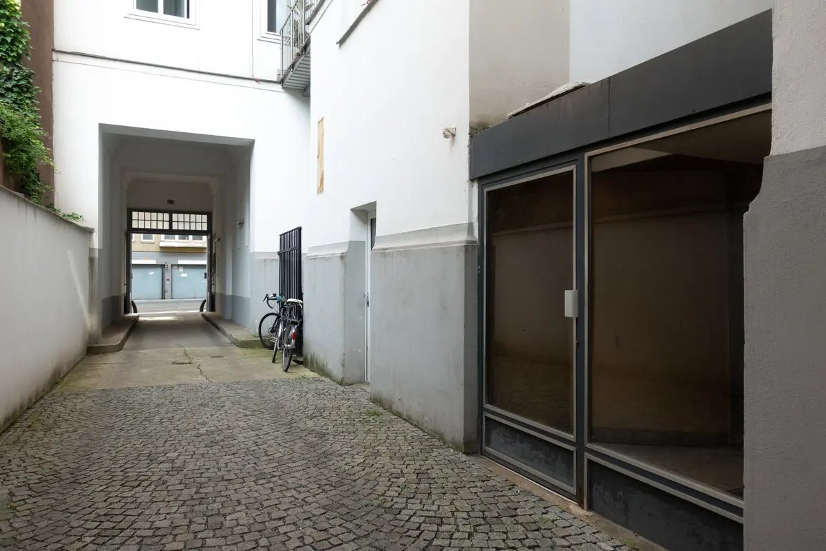 LocationRobot - Film Location Industrieanlage LR4663 (photo 2)