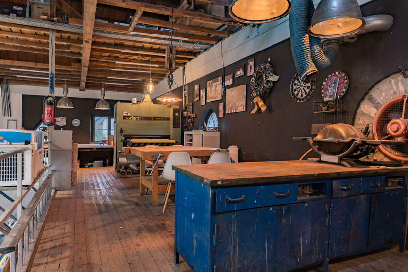 LocationRobot - Film Location Werkstatt LR4777 (photo 7)