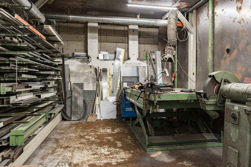 LocationRobot - Film Location Werkstatt LR4777 (photo 10)