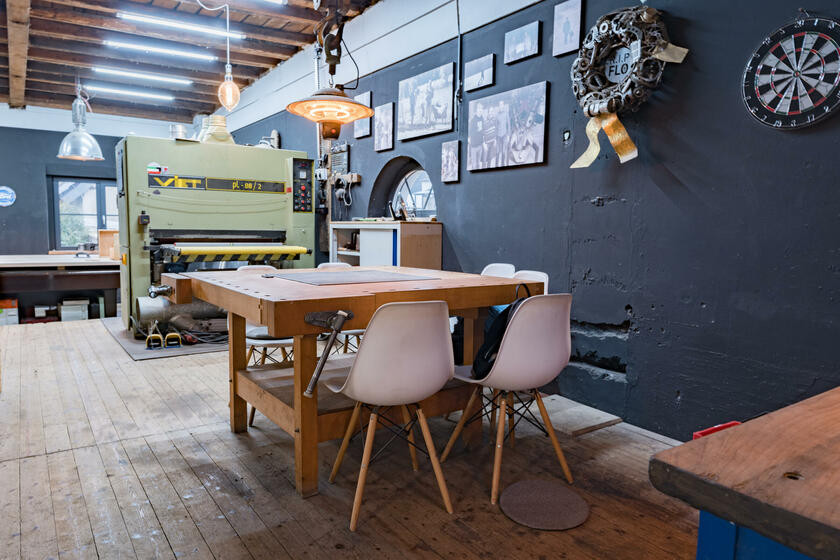 LocationRobot - Film Location Werkstatt LR4777 (photo 8)