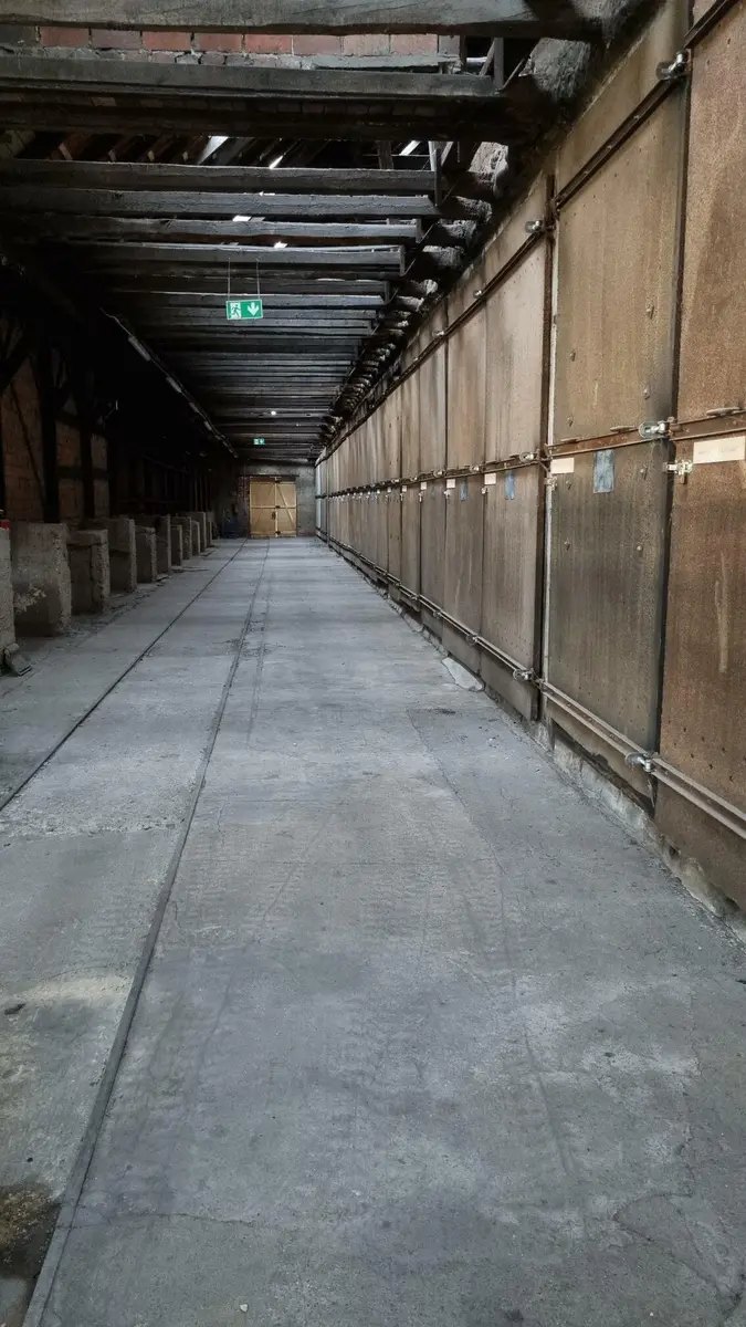 LocationRobot - Film Location Industrieanlage LR4821 (photo 28)