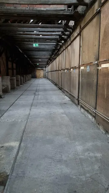 LocationRobot - Film Location Industrieanlage LR4821 (photo 28)