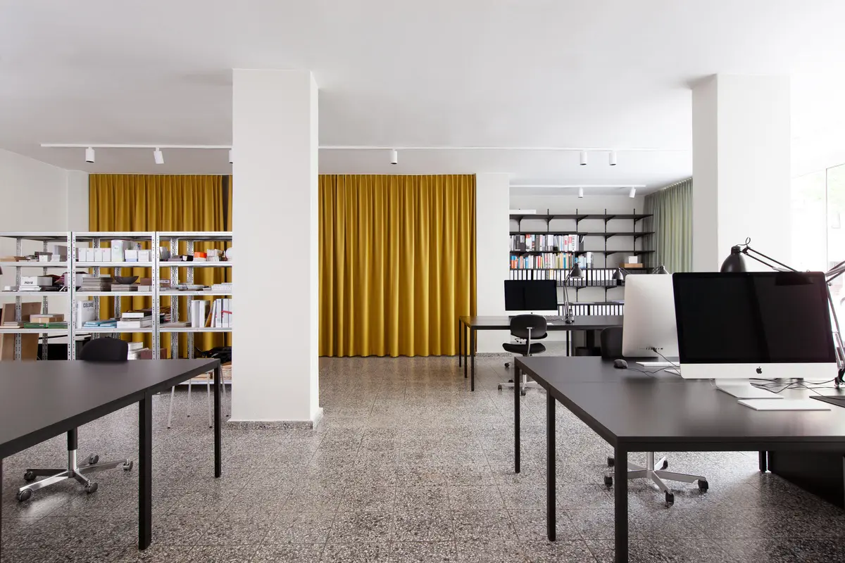 LocationRobot - Film Location Büro LR4953 (photo 2)