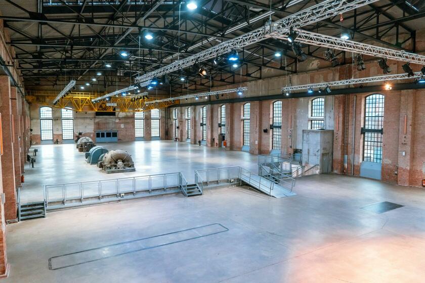 LocationRobot - Film Location Industriehalle LR5136 (photo 3)