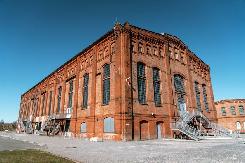 LocationRobot - Film Location Industriehalle LR5136 (photo 1)