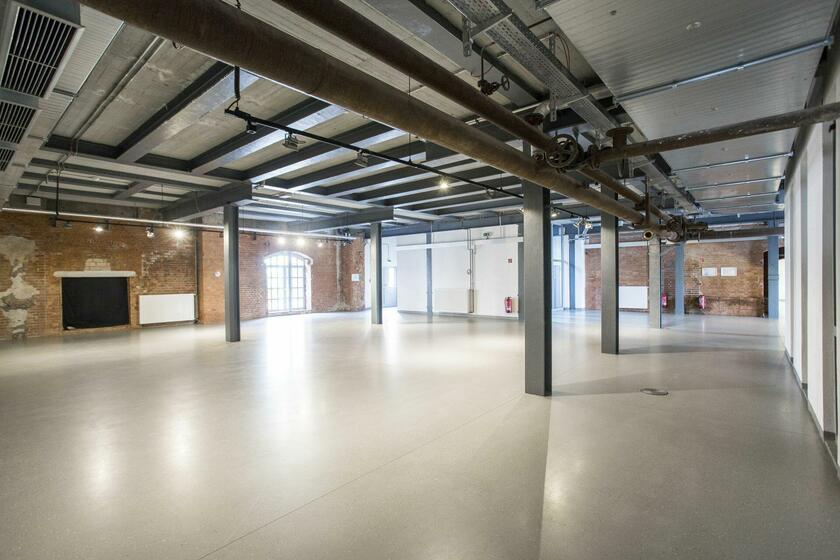 LocationRobot - Film Location Industriehalle LR5136 (photo 6)