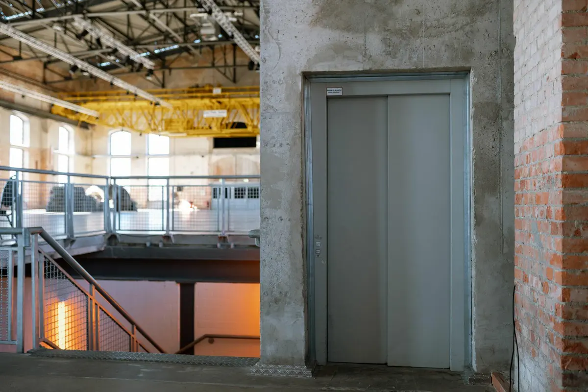 LocationRobot - Film Location Industriehalle LR5136 (photo 8)