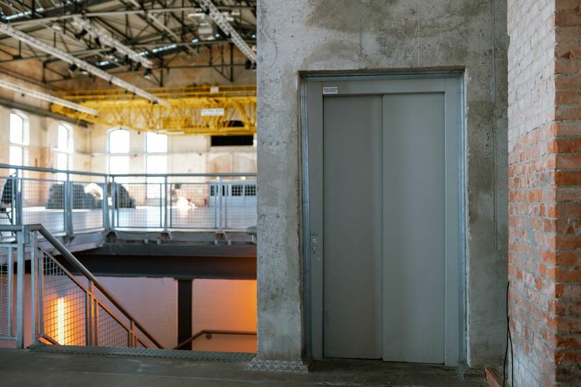 LocationRobot - Film Location Industriehalle LR5136 (photo 8)